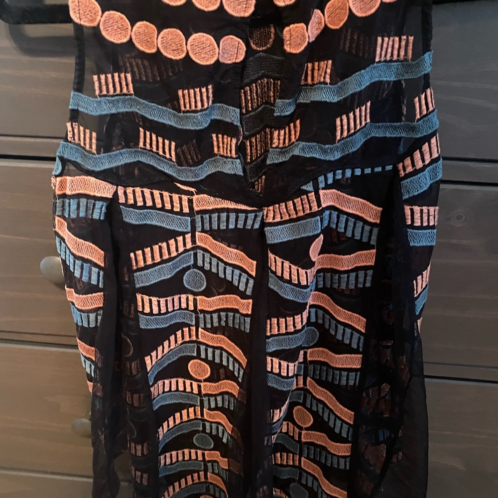 Black-multi colour Top with lace. Sm